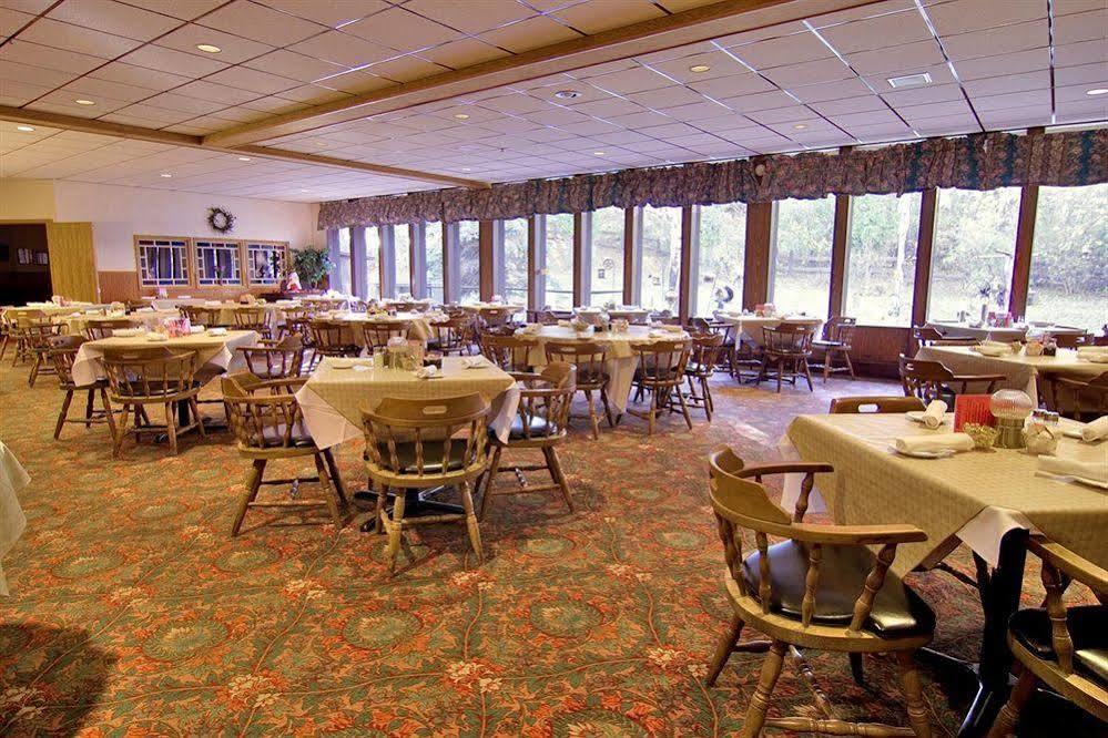 Voyageur Inn And Conference Center Reedsburg Restaurante foto
